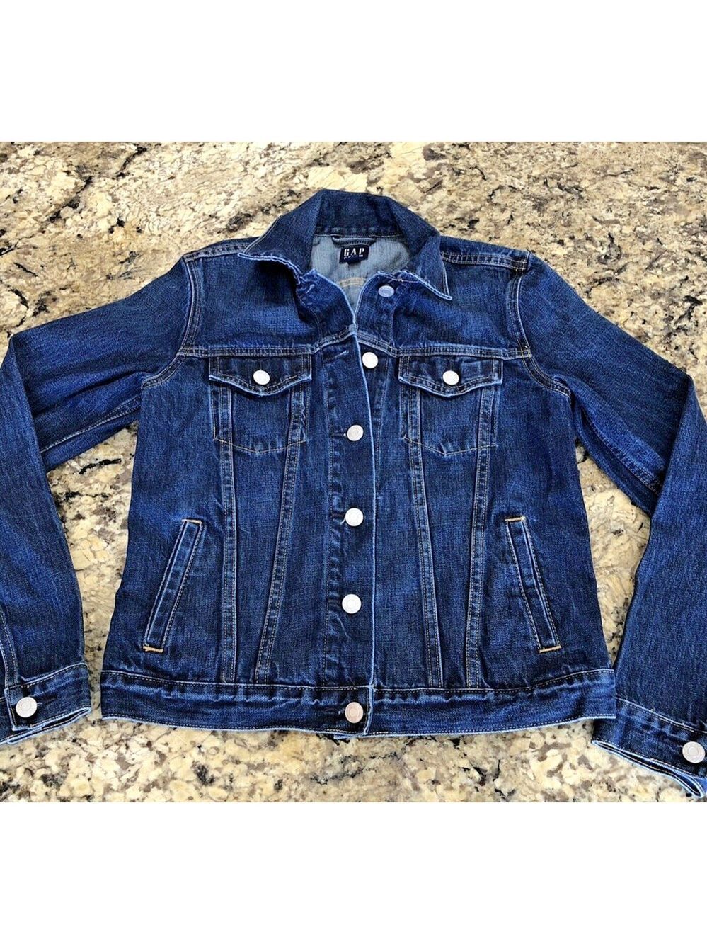 Size XS Gap Denim Womens Jean Jacket Breast Pockets Dark Blue Very Good Jacket